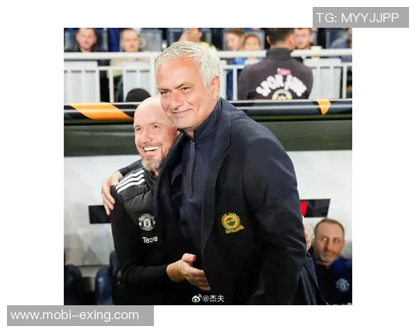 曼联赛季中期再次解雇主帅滕哈赫时机引发热议与争论