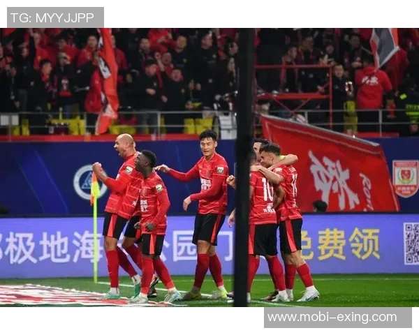 路易斯怒斥申花金畅回应经纪人夸大中超球队需求与高价要求